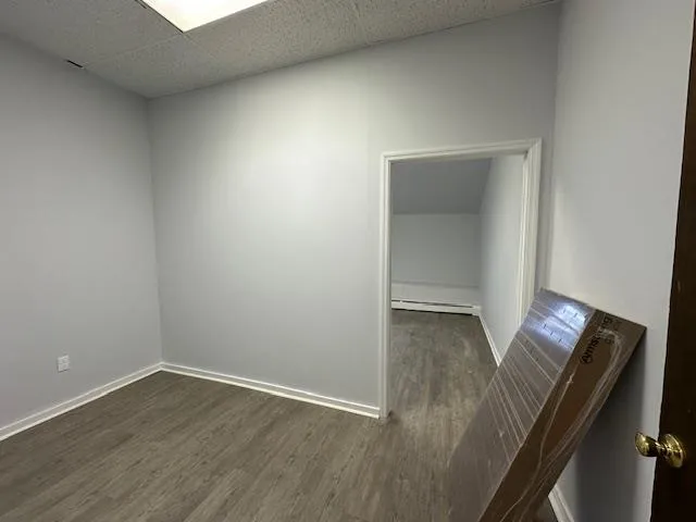 Waiting area/entrance area Waiting area/entrance area