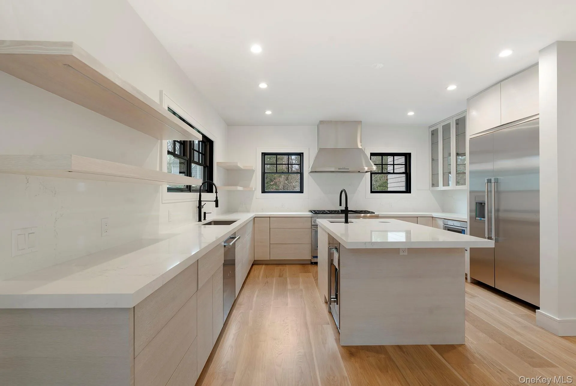 46 Towhee Trail, East Hampton, NY, 6 Bedrooms Bedrooms, 8 Rooms Rooms,5 BathroomsBathrooms,Residential,For Rent,Towhee,0,828641 46 Towhee Trail, East Hampton, NY, 6 Bedrooms Bedrooms, 8 Rooms Rooms,5 BathroomsBathrooms,Residential,For Rent,Towhee,0,828641