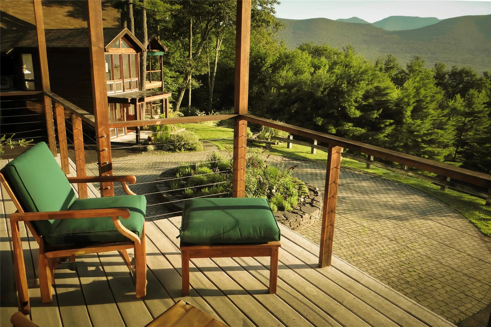 Deck with a mountain view Deck with a mountain view