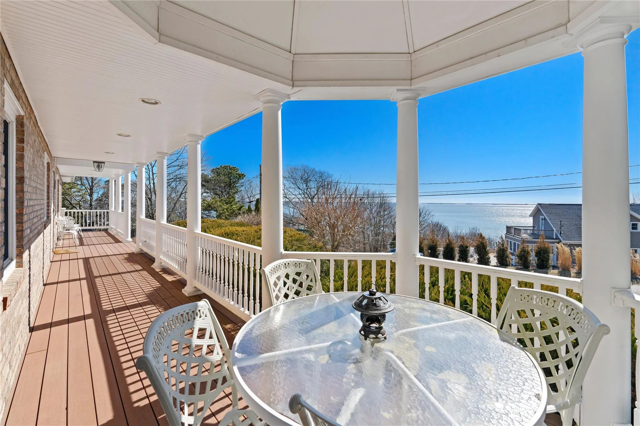 Beautiful front Deck with outdoor dining and evening Chill lounge Beautiful front Deck with outdoor dining and evening Chill lounge
