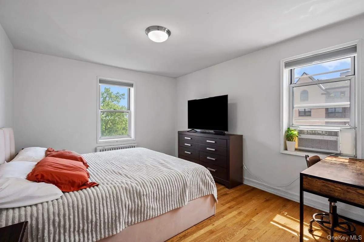 60 Locust Avenue, New Rochelle, NY, 2 Bedrooms Bedrooms, 4 Rooms Rooms,1 BathroomBathrooms,Residential,For Rent,Locust,0,831343 60 Locust Avenue, New Rochelle, NY, 2 Bedrooms Bedrooms, 4 Rooms Rooms,1 BathroomBathrooms,Residential,For Rent,Locust,0,831343