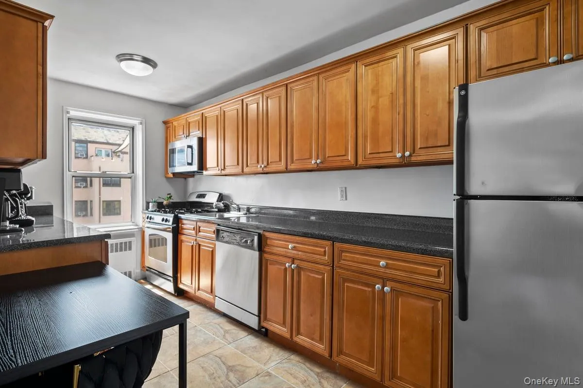 60 Locust Avenue, New Rochelle, NY, 2 Bedrooms Bedrooms, 4 Rooms Rooms,1 BathroomBathrooms,Residential,For Rent,Locust,0,831343 60 Locust Avenue, New Rochelle, NY, 2 Bedrooms Bedrooms, 4 Rooms Rooms,1 BathroomBathrooms,Residential,For Rent,Locust,0,831343