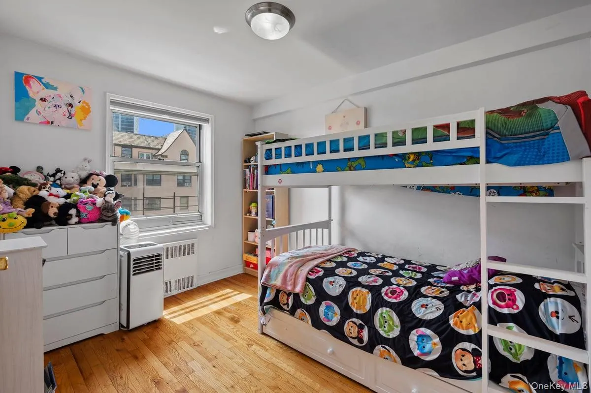 60 Locust Avenue, New Rochelle, NY, 2 Bedrooms Bedrooms, 4 Rooms Rooms,1 BathroomBathrooms,Residential,For Rent,Locust,0,831343 60 Locust Avenue, New Rochelle, NY, 2 Bedrooms Bedrooms, 4 Rooms Rooms,1 BathroomBathrooms,Residential,For Rent,Locust,0,831343
