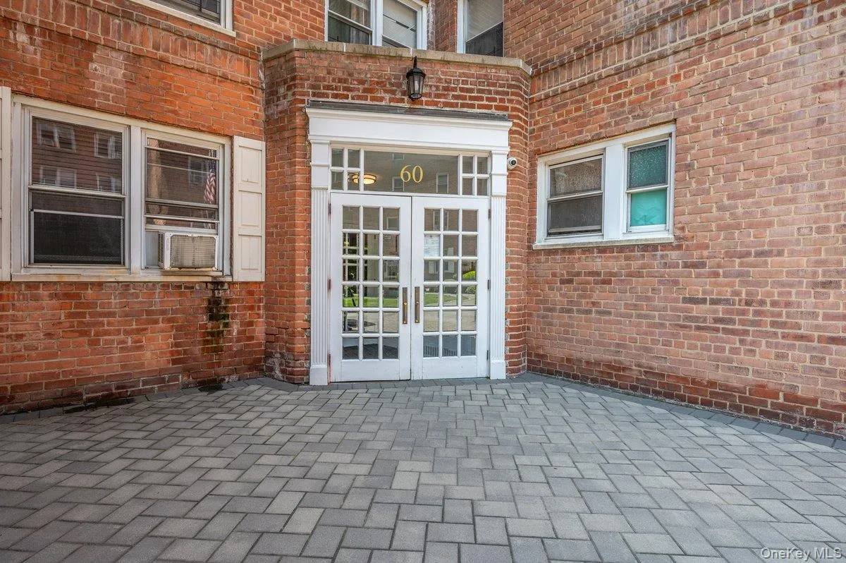 60 Locust Avenue, New Rochelle, NY, 2 Bedrooms Bedrooms, 4 Rooms Rooms,1 BathroomBathrooms,Residential,For Rent,Locust,0,831343 60 Locust Avenue, New Rochelle, NY, 2 Bedrooms Bedrooms, 4 Rooms Rooms,1 BathroomBathrooms,Residential,For Rent,Locust,0,831343