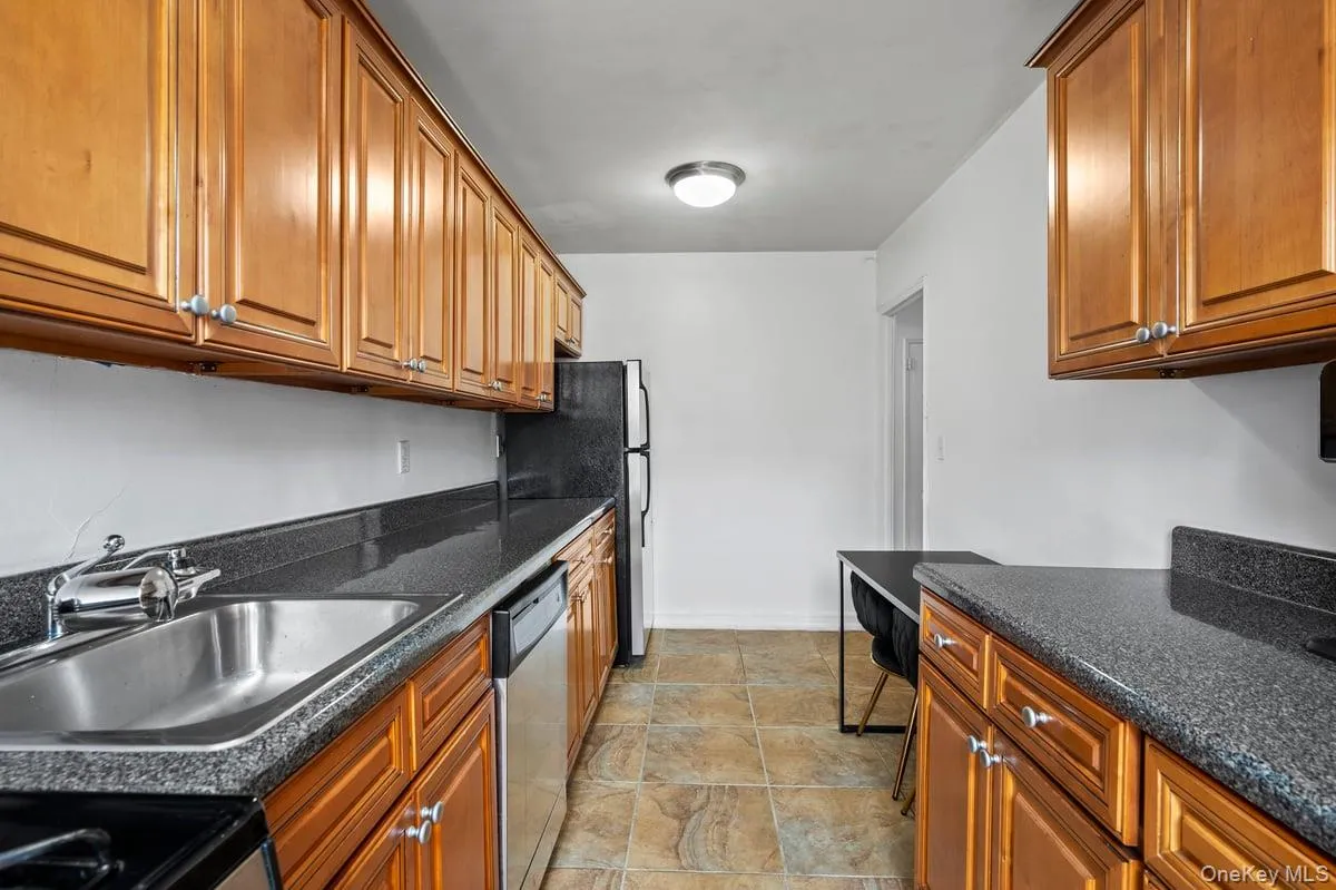 60 Locust Avenue, New Rochelle, NY, 2 Bedrooms Bedrooms, 4 Rooms Rooms,1 BathroomBathrooms,Residential,For Rent,Locust,0,831343 60 Locust Avenue, New Rochelle, NY, 2 Bedrooms Bedrooms, 4 Rooms Rooms,1 BathroomBathrooms,Residential,For Rent,Locust,0,831343