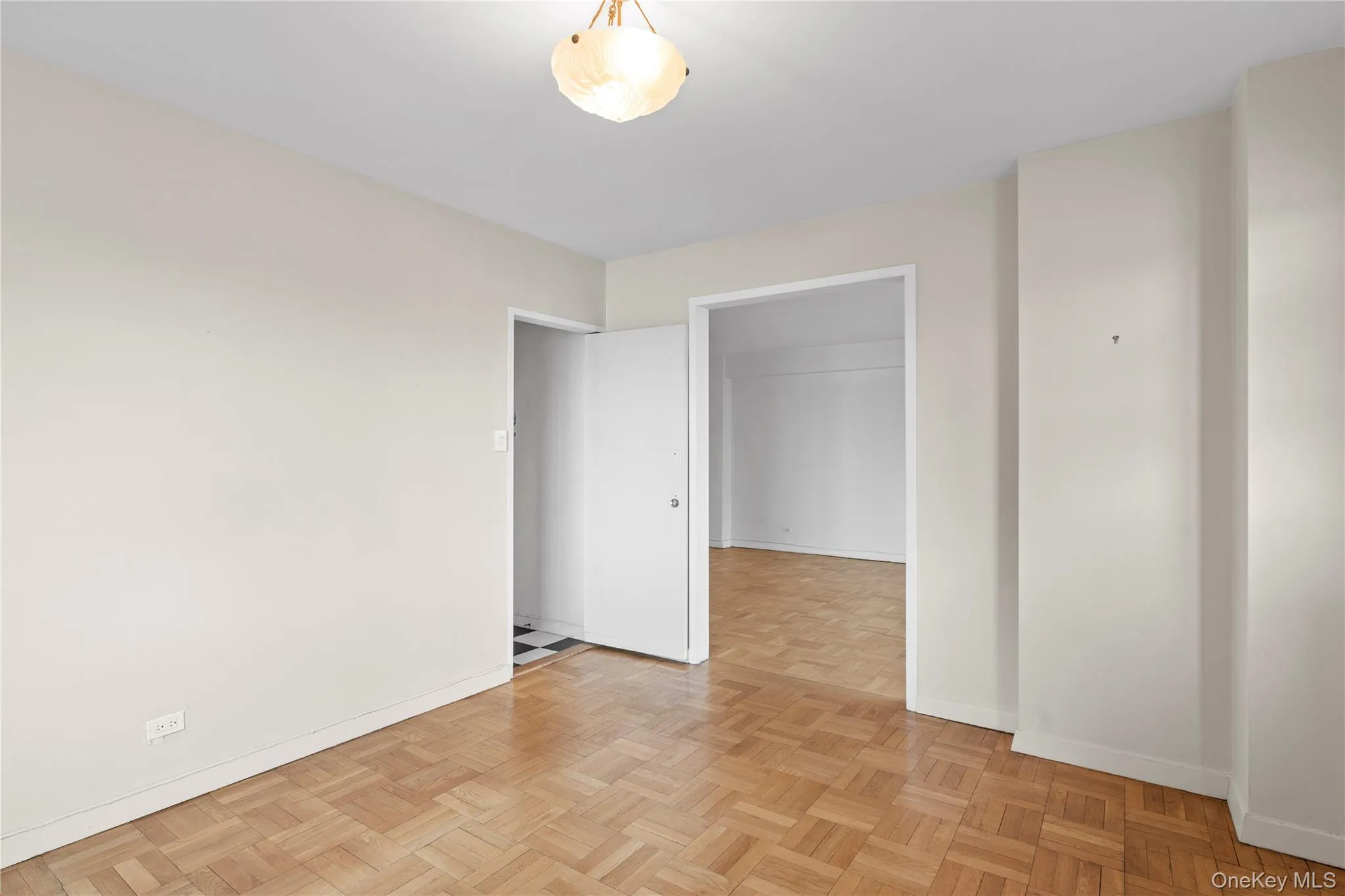 Empty room featuring baseboards Empty room featuring baseboards