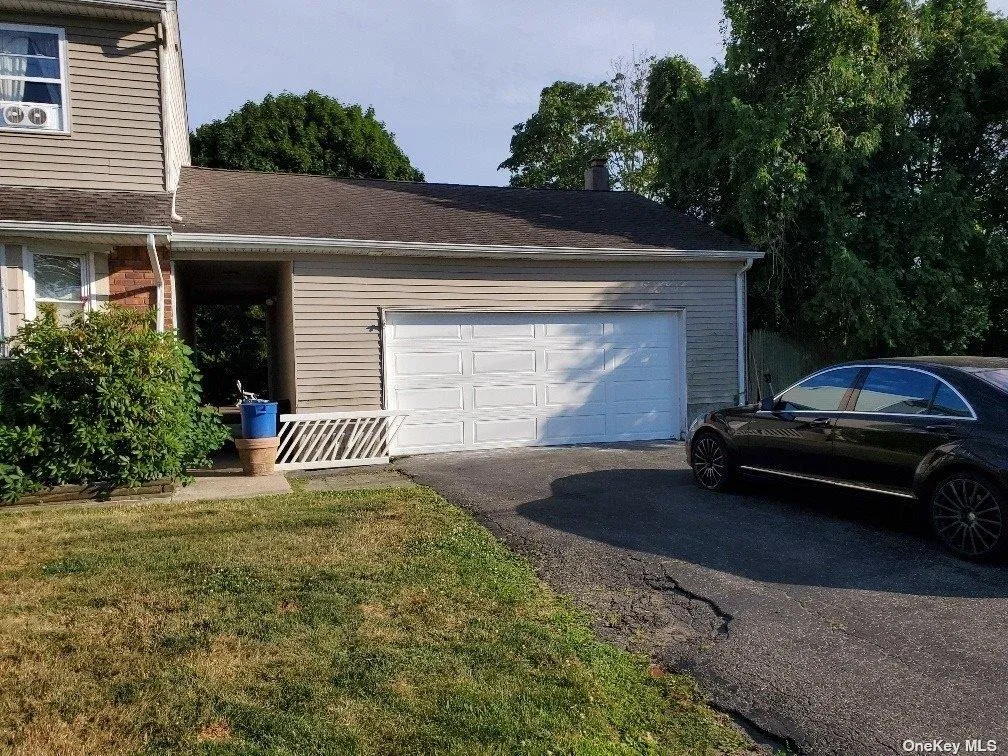 64 Kellum Street, Babylon, NY, 1 Room Rooms,Residential Lease,Idx,Kellum,0,832054 64 Kellum Street, Babylon, NY, 1 Room Rooms,Residential Lease,Idx,Kellum,0,832054