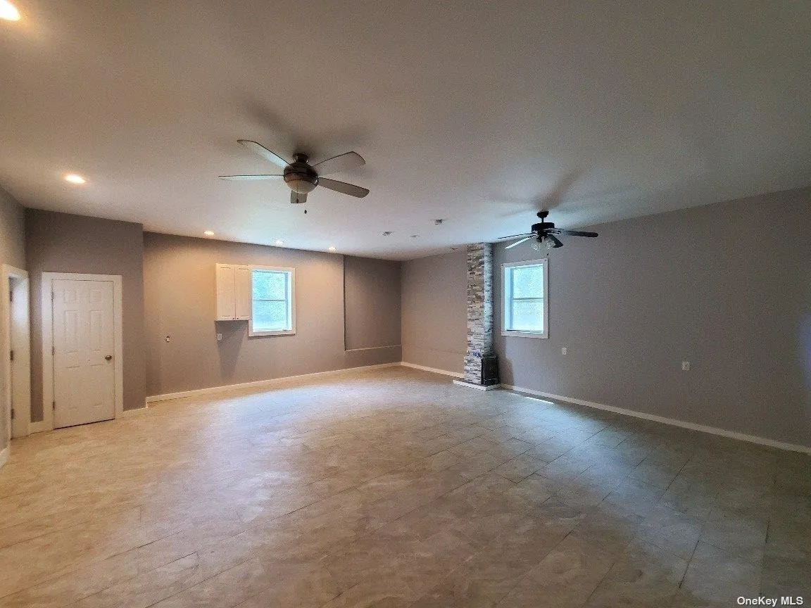 Super clean Garage or Storage area.Not a living space. Super clean Garage or Storage area.Not a living space.