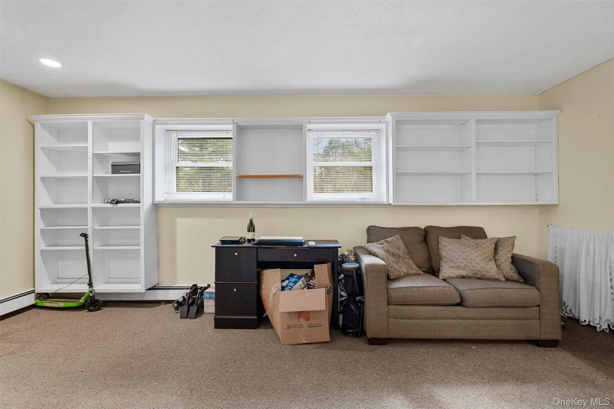 large Rec room space in lower level large Rec room space in lower level