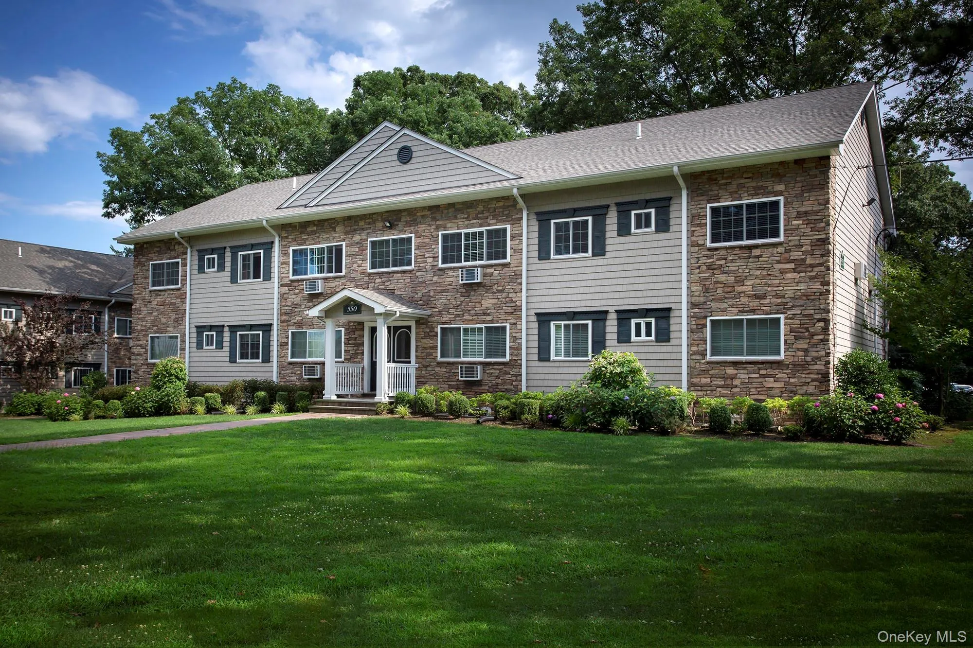 552 New Highway, Smithtown, NY, 1 Bedroom Bedrooms, 4 Rooms Rooms,1 BathroomBathrooms,Residential Lease,Idx,New,0,832325 552 New Highway, Smithtown, NY, 1 Bedroom Bedrooms, 4 Rooms Rooms,1 BathroomBathrooms,Residential Lease,Idx,New,0,832325