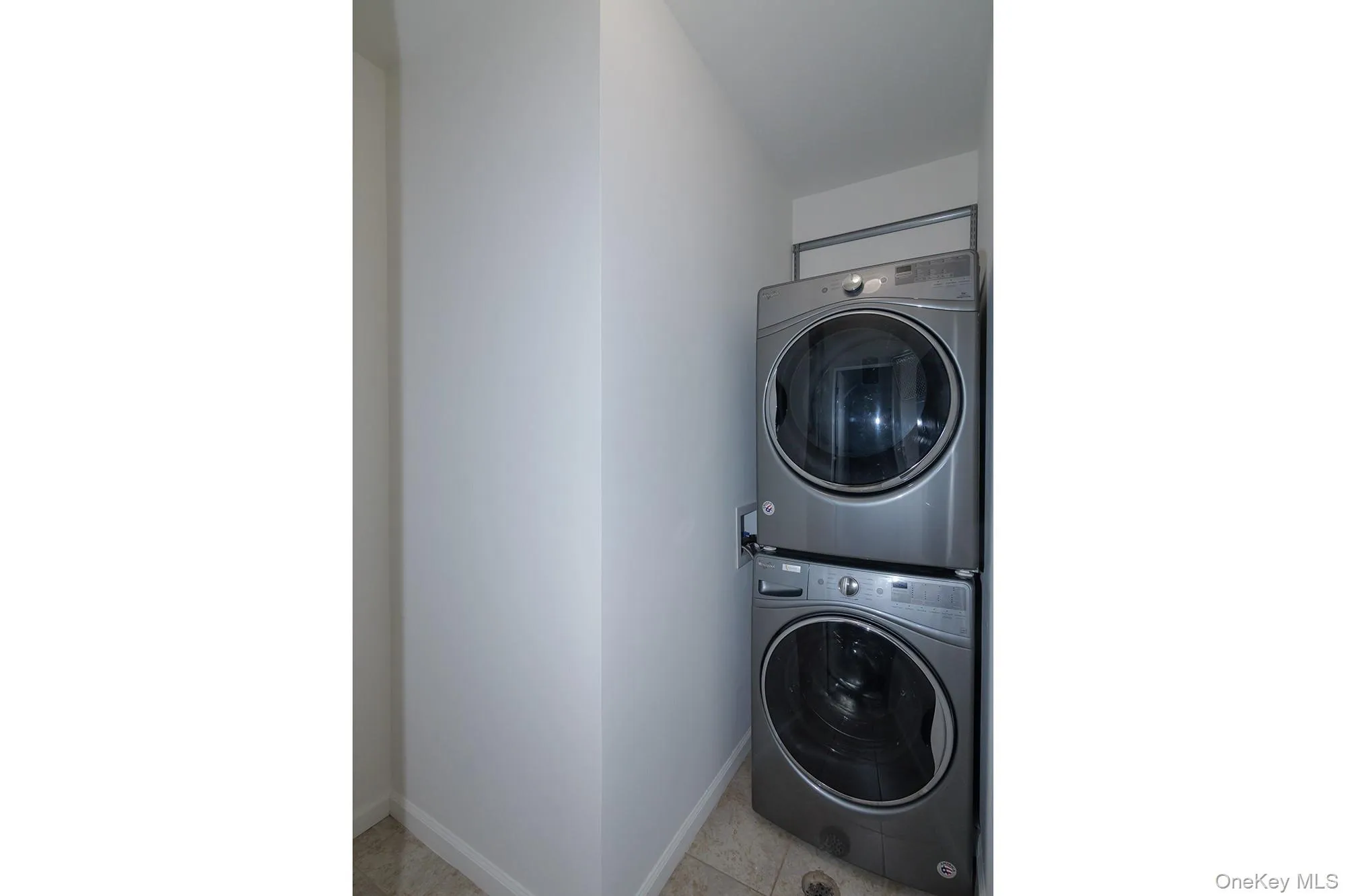 115 Evergreen Street, Babylon, NY, 2 Bedrooms Bedrooms, 6 Rooms Rooms,2 BathroomsBathrooms,Residential Lease,Idx,Evergreen,0,832346 115 Evergreen Street, Babylon, NY, 2 Bedrooms Bedrooms, 6 Rooms Rooms,2 BathroomsBathrooms,Residential Lease,Idx,Evergreen,0,832346