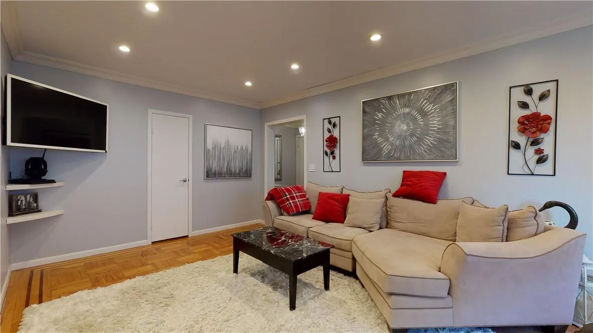 42 Barker Avenue, White Plains, NY, 2 Bedrooms Bedrooms, 5 Rooms Rooms,1 BathroomBathrooms,Residential Lease,Idx,Barker,0,832554 42 Barker Avenue, White Plains, NY, 2 Bedrooms Bedrooms, 5 Rooms Rooms,1 BathroomBathrooms,Residential Lease,Idx,Barker,0,832554