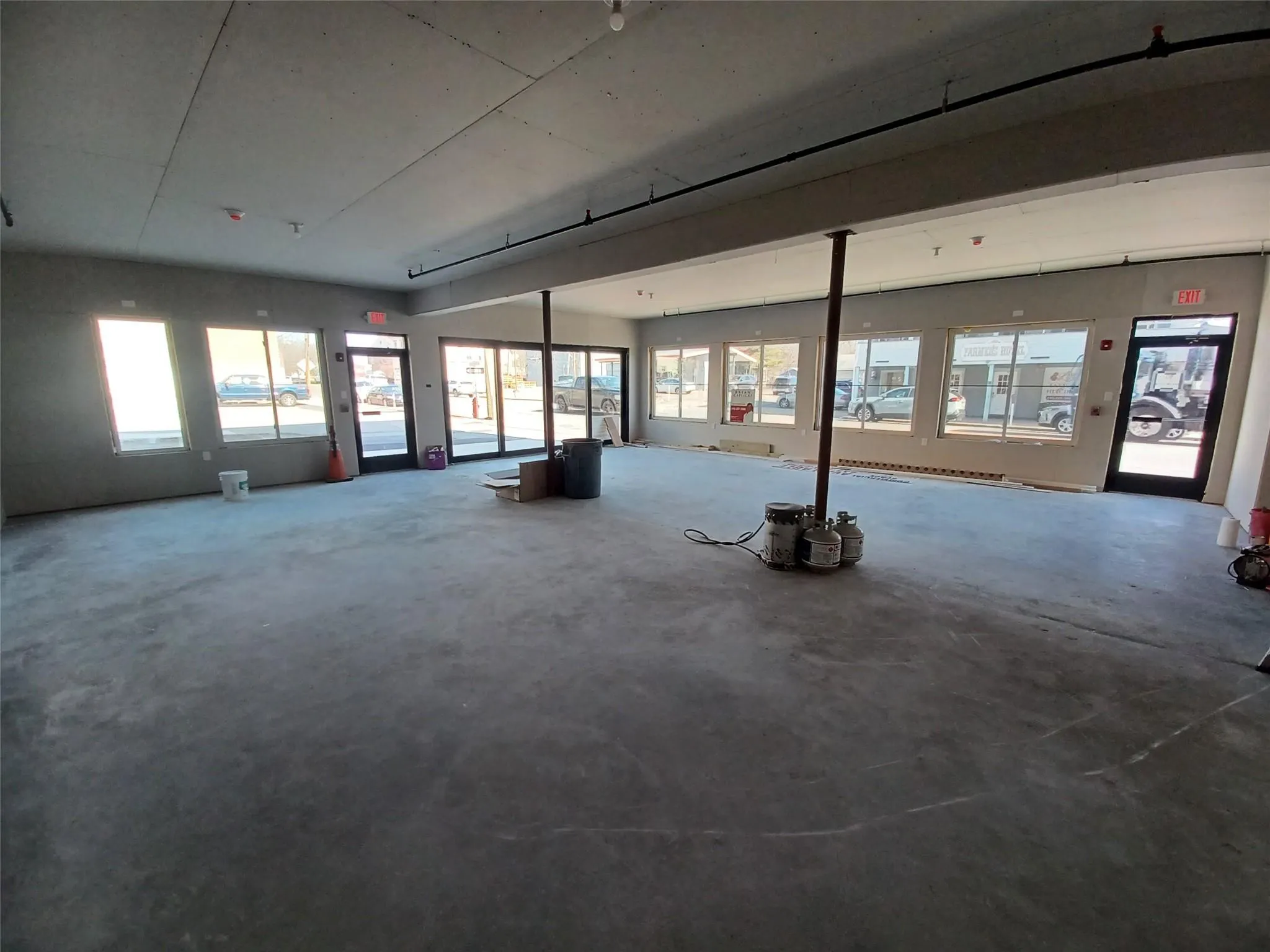 Inside of the space (1531 sq. ft.) Inside of the space (1531 sq. ft.)