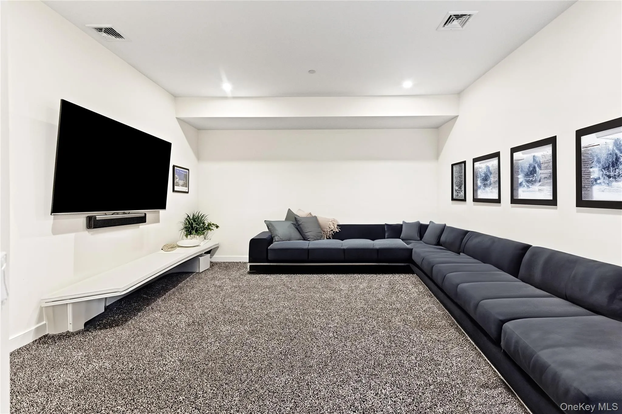 Movie Room / Theater Movie Room / Theater