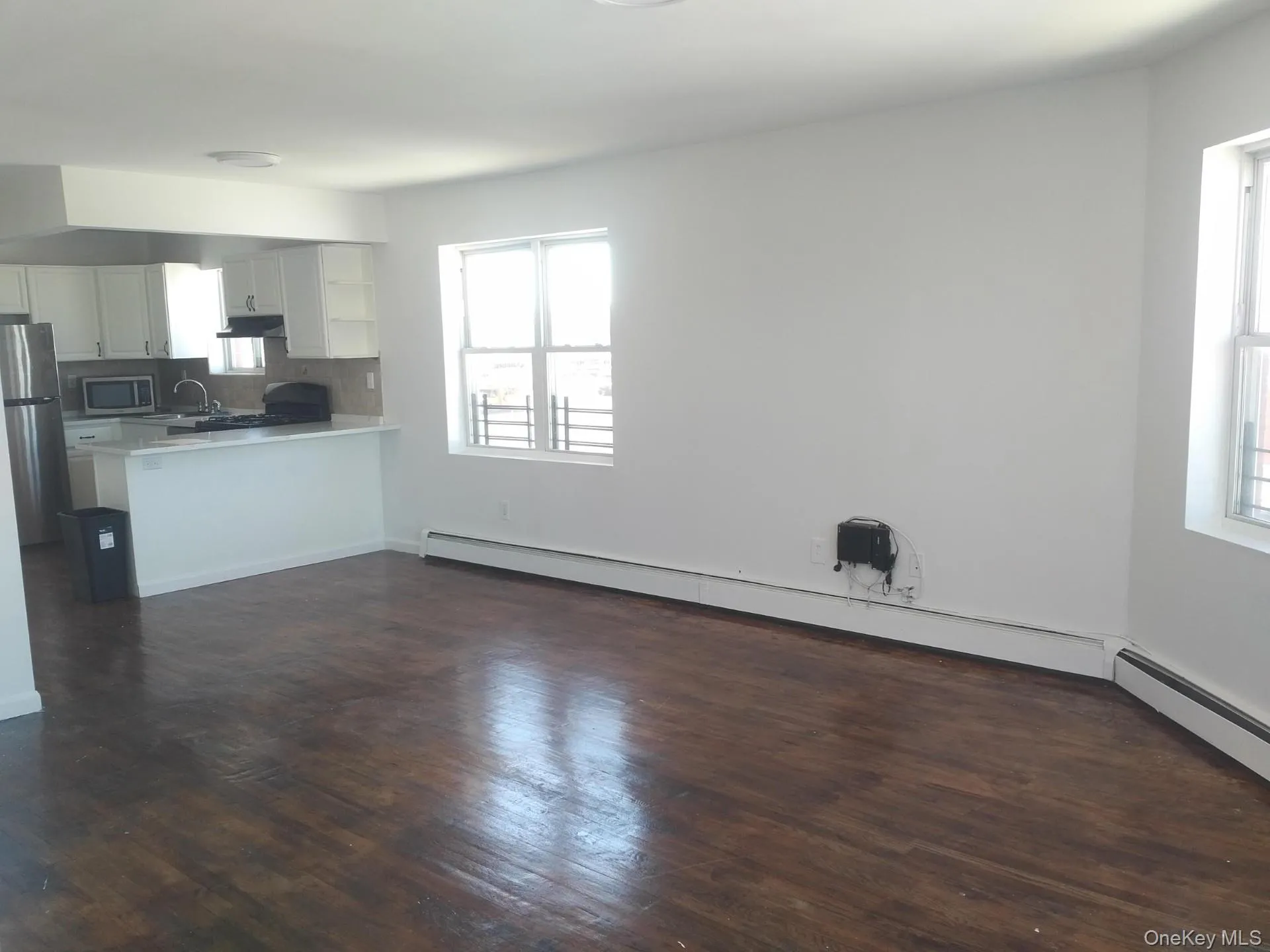 680 Wortman Avenue, New York, NY, 3 Bedrooms Bedrooms, 6 Rooms Rooms,1 BathroomBathrooms,Residential Lease,For Rent,Wortman,0,834323 680 Wortman Avenue, New York, NY, 3 Bedrooms Bedrooms, 6 Rooms Rooms,1 BathroomBathrooms,Residential Lease,For Rent,Wortman,0,834323