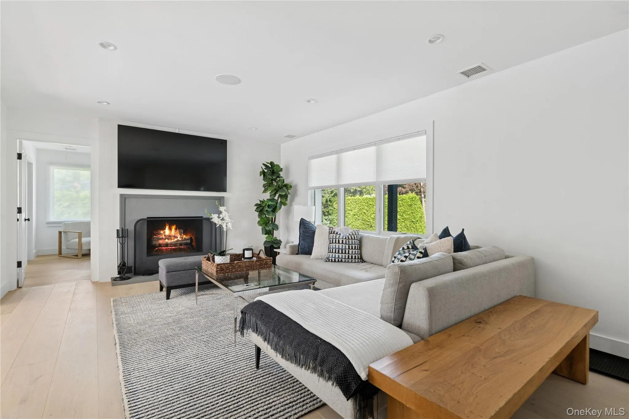 13 Sherwood Road, Southampton, NY, 4 Bedrooms Bedrooms, 7 Rooms Rooms,3 BathroomsBathrooms,Residential Lease,Idx,Sherwood,0,834697 13 Sherwood Road, Southampton, NY, 4 Bedrooms Bedrooms, 7 Rooms Rooms,3 BathroomsBathrooms,Residential Lease,Idx,Sherwood,0,834697