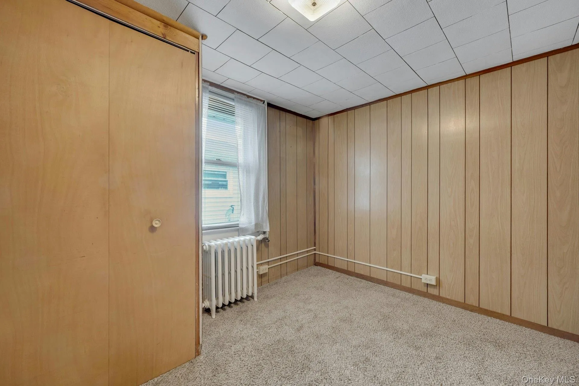 2nd BR w/Closet 2nd BR w/Closet