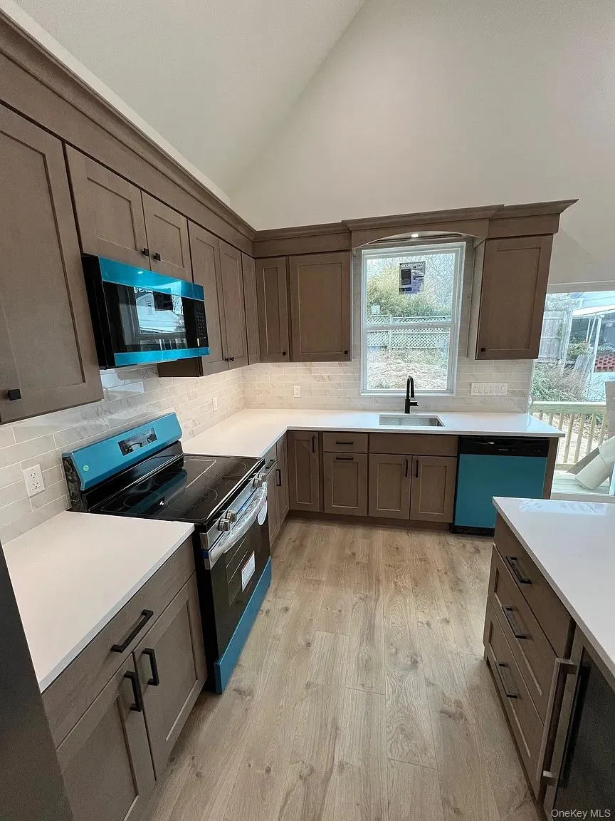 56 Hill Street, Riverhead, NY, 3 Bedrooms Bedrooms, 6 Rooms Rooms,2 BathroomsBathrooms,Residential Lease,Idx,Hill,835739 56 Hill Street, Riverhead, NY, 3 Bedrooms Bedrooms, 6 Rooms Rooms,2 BathroomsBathrooms,Residential Lease,Idx,Hill,835739