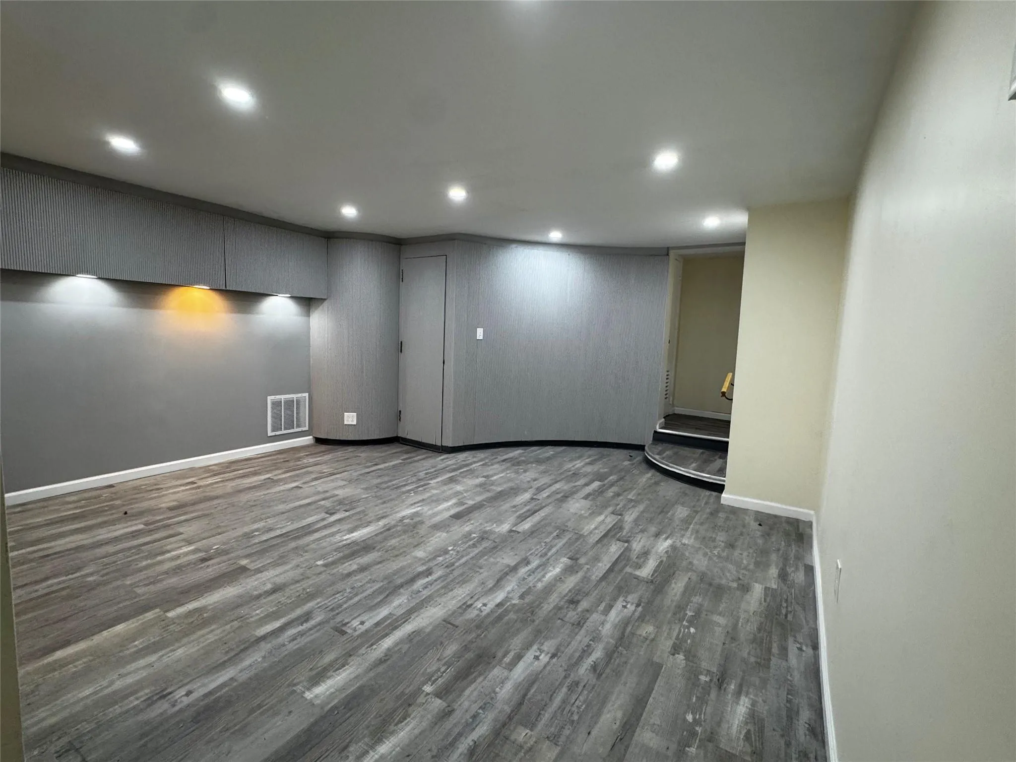 1934 Yates Avenue, New York, NY, ,Commercial Lease,Idx,Yates,0,836585 1934 Yates Avenue, New York, NY, ,Commercial Lease,Idx,Yates,0,836585