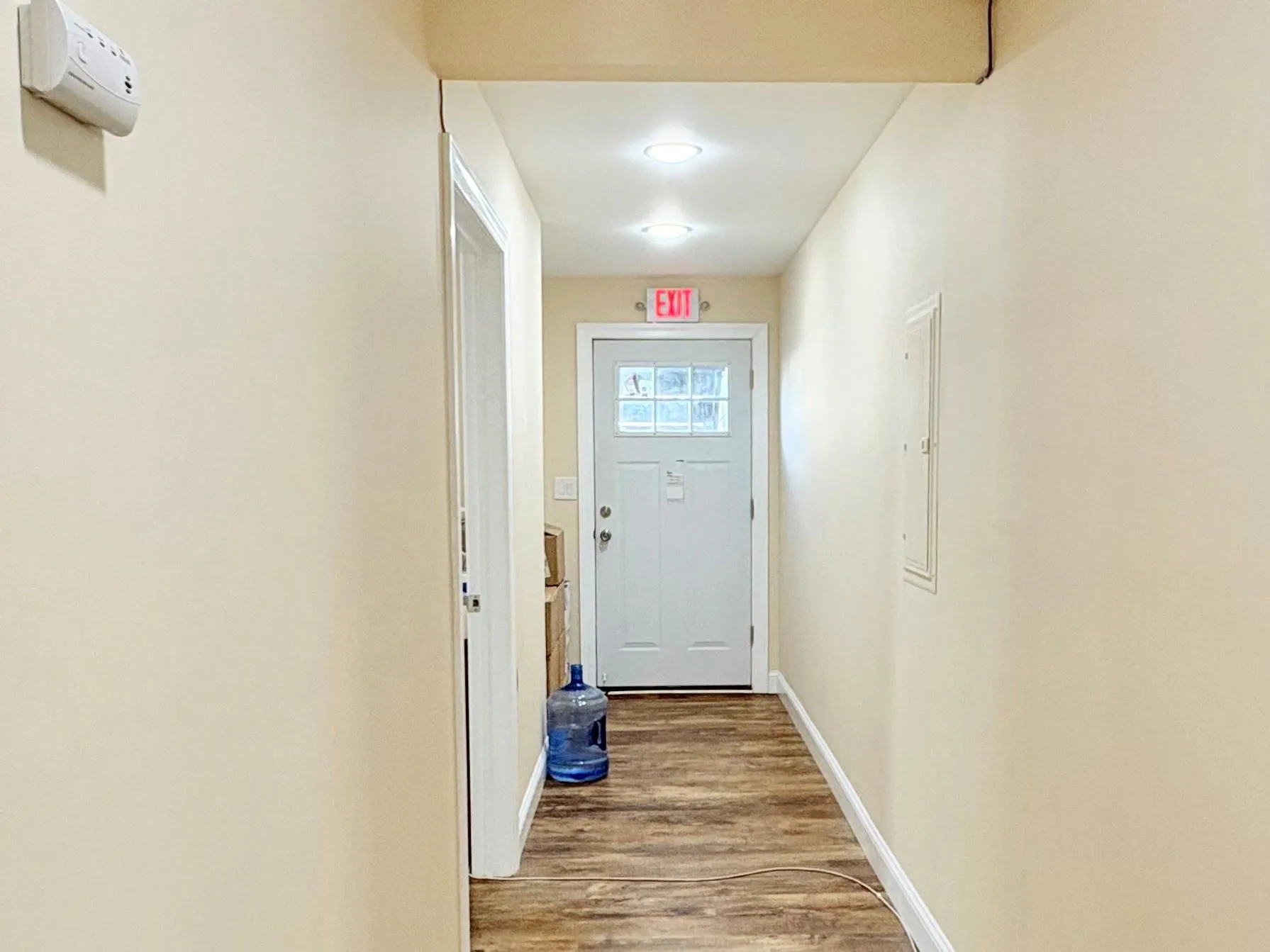 Rear Entryway Rear Entryway