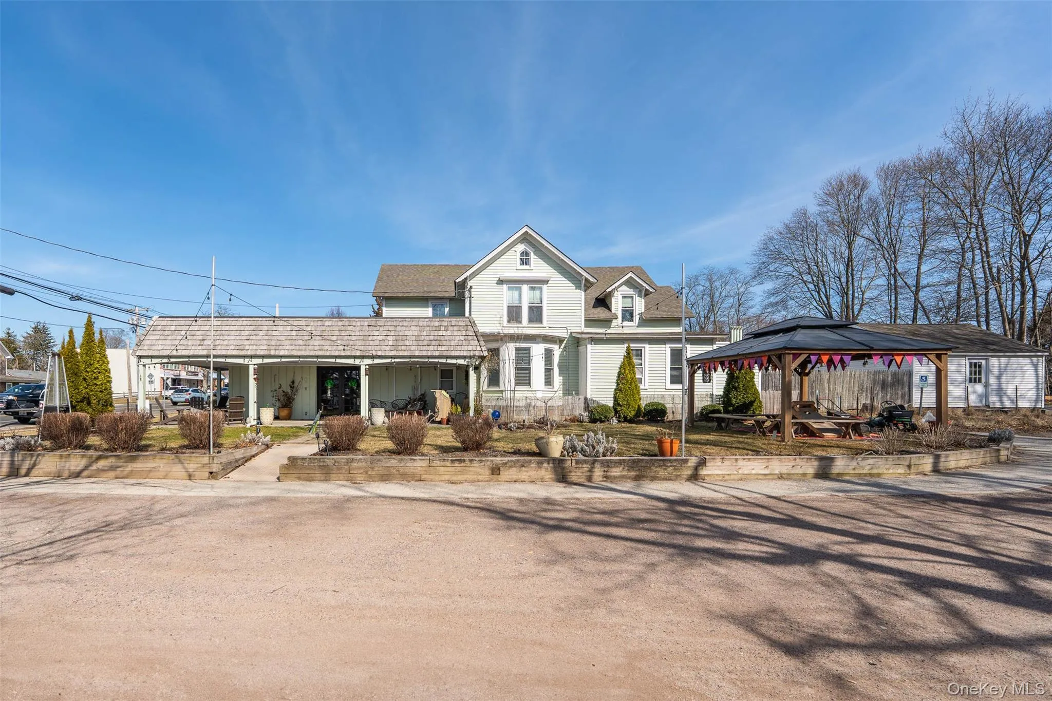 13100 Main Rd, Mattituck 13100 Main Rd, Mattituck