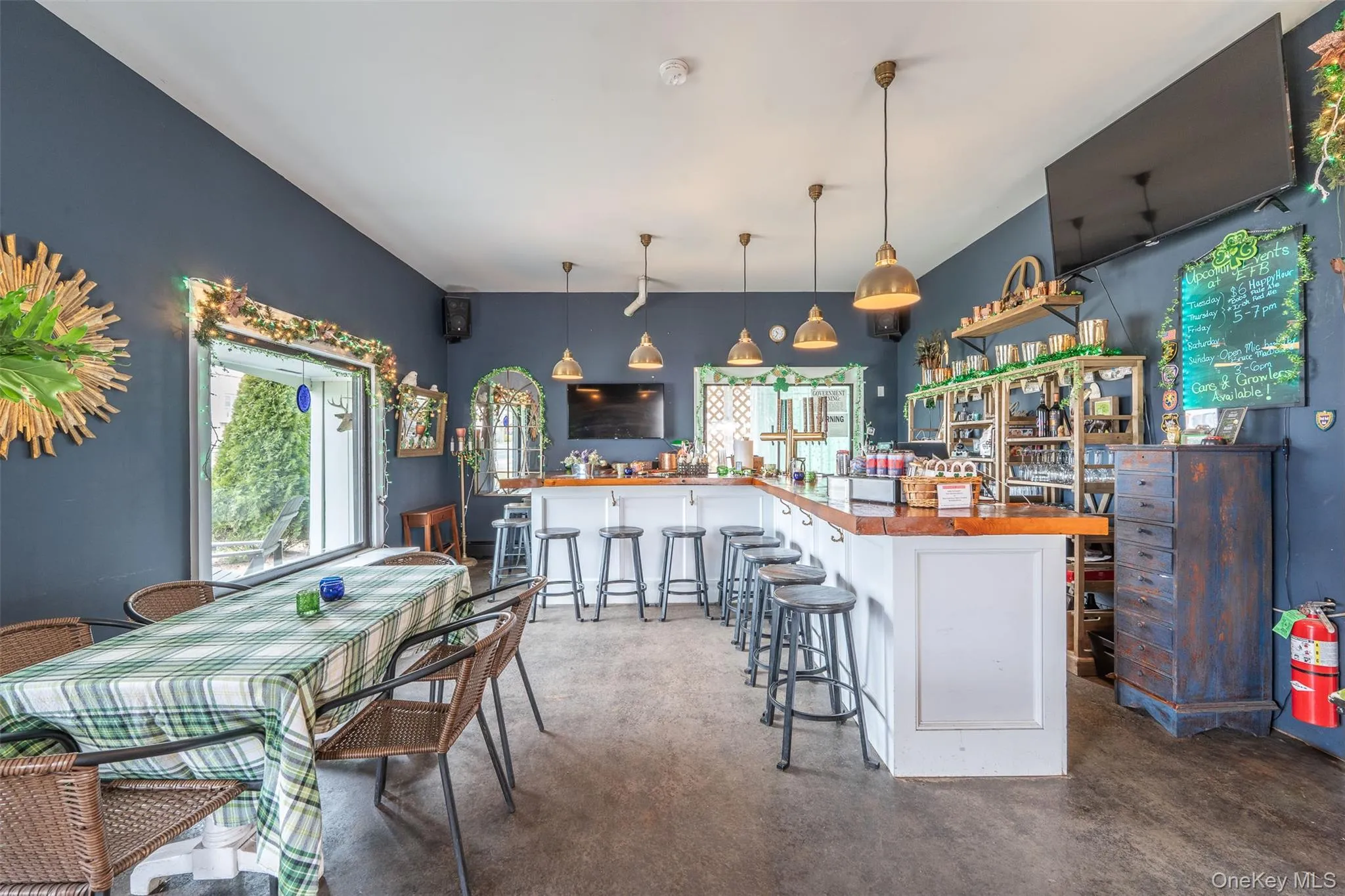 13100 Main Rd, Mattituck 13100 Main Rd, Mattituck