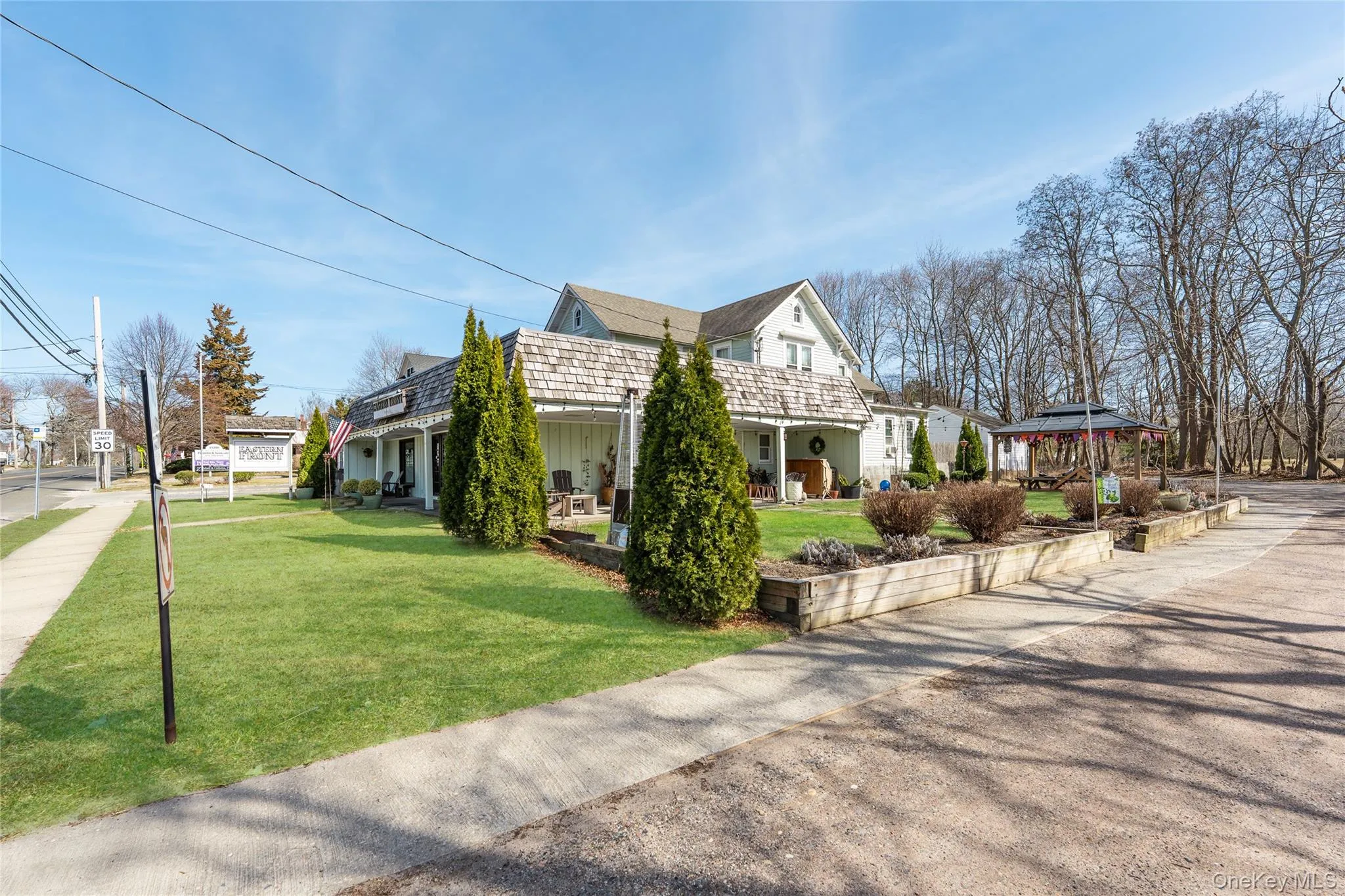 13100 Main Rd, Mattituck 13100 Main Rd, Mattituck