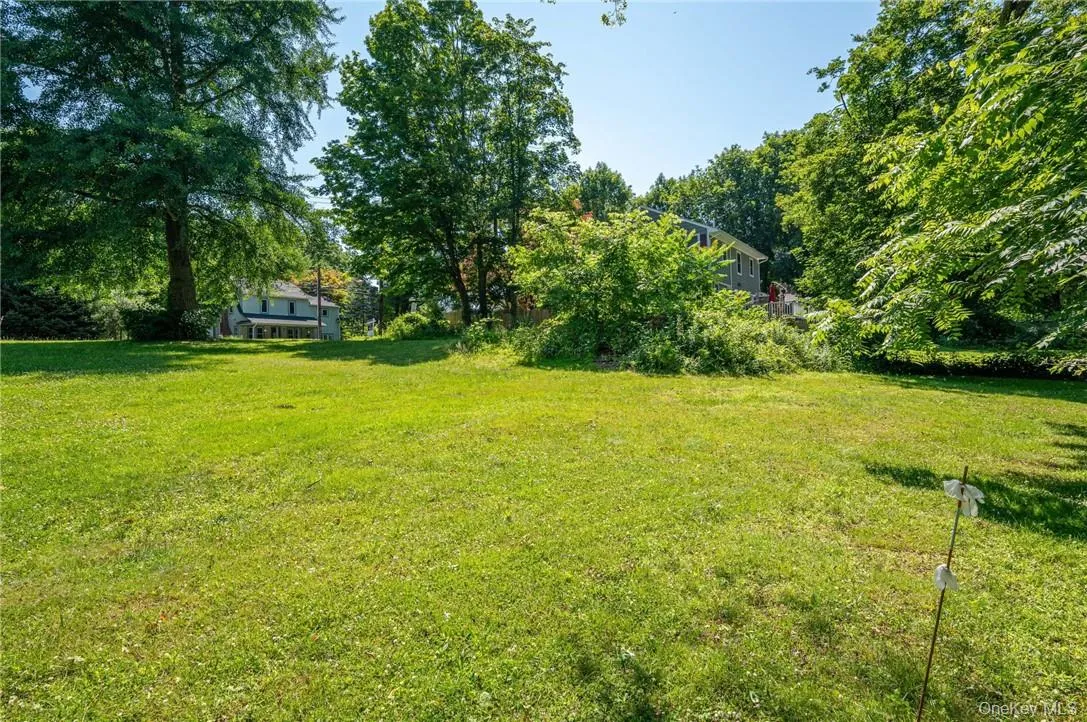 Open Sunny Level Lot Open Sunny Level Lot