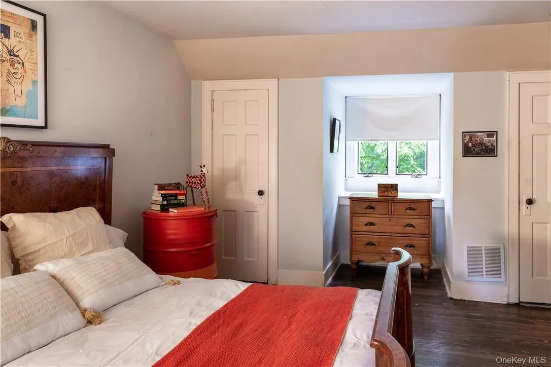 21 Woods Road, Orangetown, NY, 4 Bedrooms Bedrooms, 8 Rooms Rooms,4 BathroomsBathrooms,Residential,For Rent,Woods,0,839399 21 Woods Road, Orangetown, NY, 4 Bedrooms Bedrooms, 8 Rooms Rooms,4 BathroomsBathrooms,Residential,For Rent,Woods,0,839399
