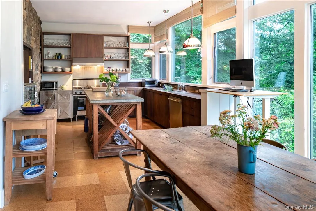 21 Woods Road, Orangetown, NY, 4 Bedrooms Bedrooms, 8 Rooms Rooms,4 BathroomsBathrooms,Residential,For Rent,Woods,0,839399 21 Woods Road, Orangetown, NY, 4 Bedrooms Bedrooms, 8 Rooms Rooms,4 BathroomsBathrooms,Residential,For Rent,Woods,0,839399