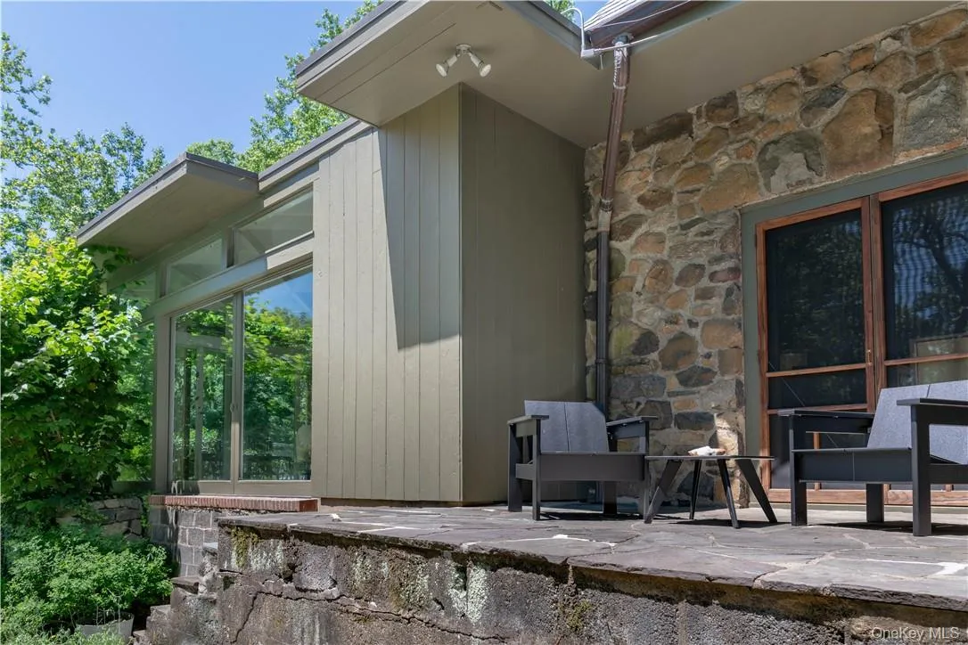 21 Woods Road, Orangetown, NY, 4 Bedrooms Bedrooms, 8 Rooms Rooms,4 BathroomsBathrooms,Residential,For Rent,Woods,0,839399 21 Woods Road, Orangetown, NY, 4 Bedrooms Bedrooms, 8 Rooms Rooms,4 BathroomsBathrooms,Residential,For Rent,Woods,0,839399