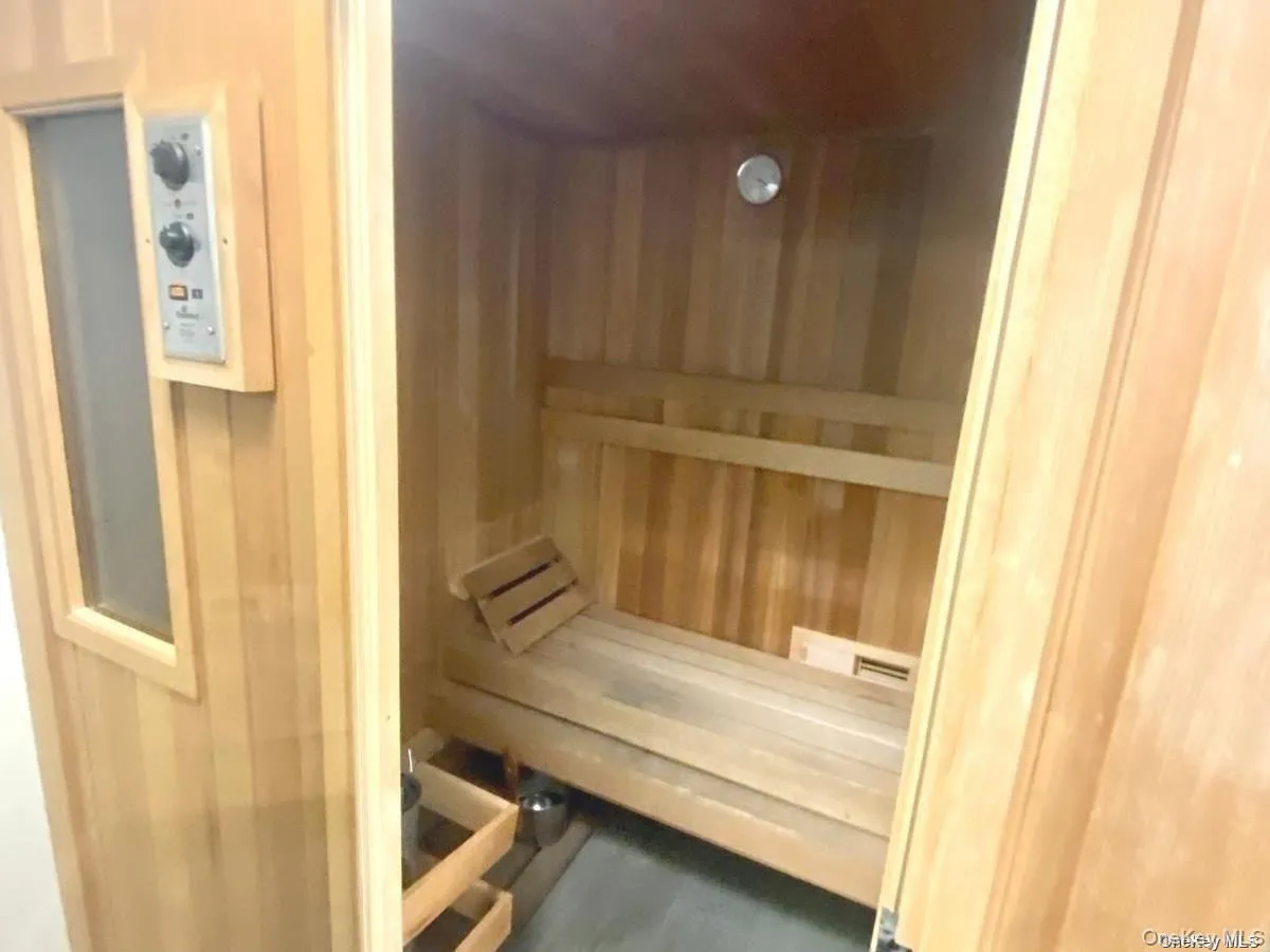 Sauna Sauna