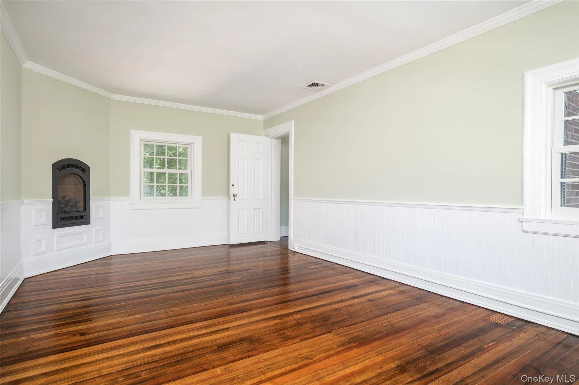 Bedroom with separate fireplace Bedroom with separate fireplace