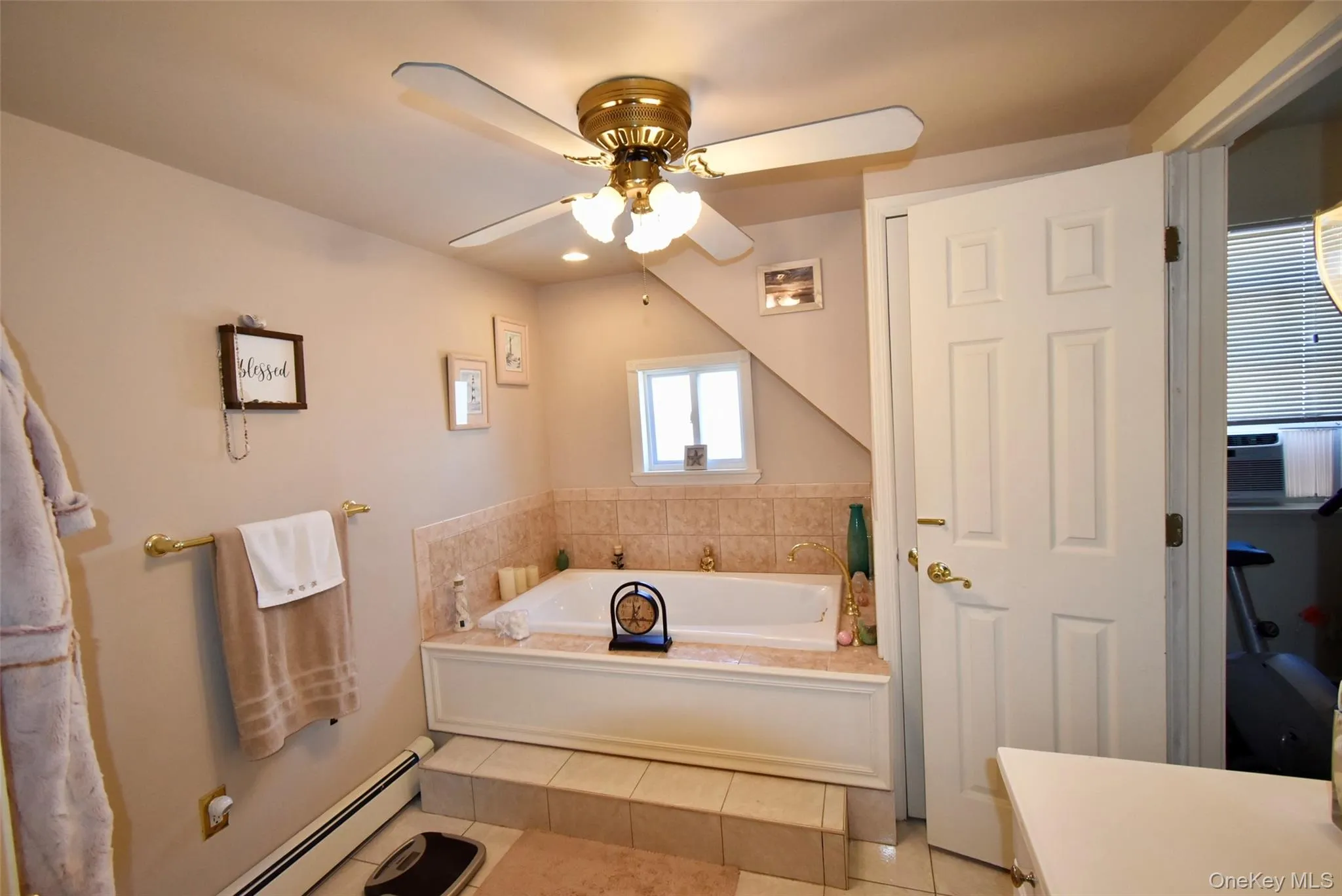 55 Willow Lane, Babylon, NY, 6 Bedrooms Bedrooms, 10 Rooms Rooms,3 BathroomsBathrooms,Residential,For Rent,Willow,0,840531 55 Willow Lane, Babylon, NY, 6 Bedrooms Bedrooms, 10 Rooms Rooms,3 BathroomsBathrooms,Residential,For Rent,Willow,0,840531