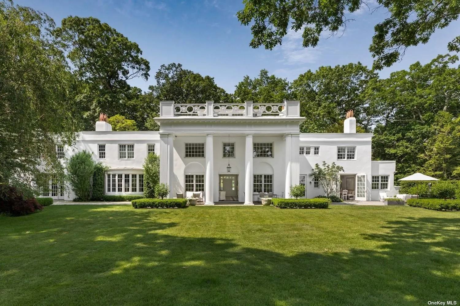 Magnificent estate Magnificent estate