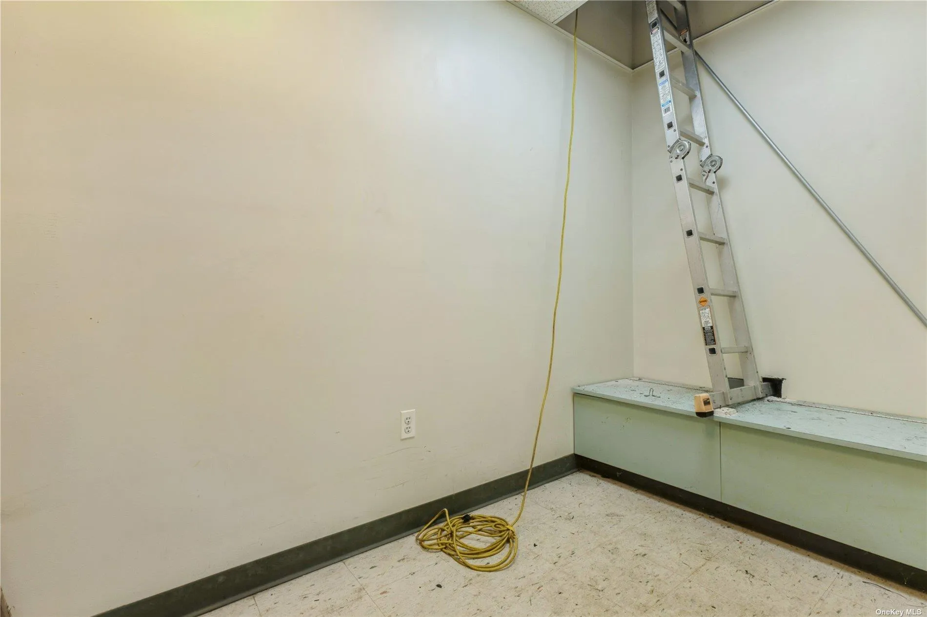 92-02 Liberty Avenue, New York, NY, ,Commercial Lease,Idx,Liberty Avenue,0,840855 92-02 Liberty Avenue, New York, NY, ,Commercial Lease,Idx,Liberty Avenue,0,840855