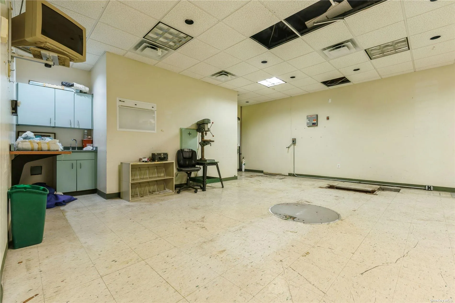 92-02 Liberty Avenue, New York, NY, ,Commercial Lease,Idx,Liberty Avenue,0,840855 92-02 Liberty Avenue, New York, NY, ,Commercial Lease,Idx,Liberty Avenue,0,840855