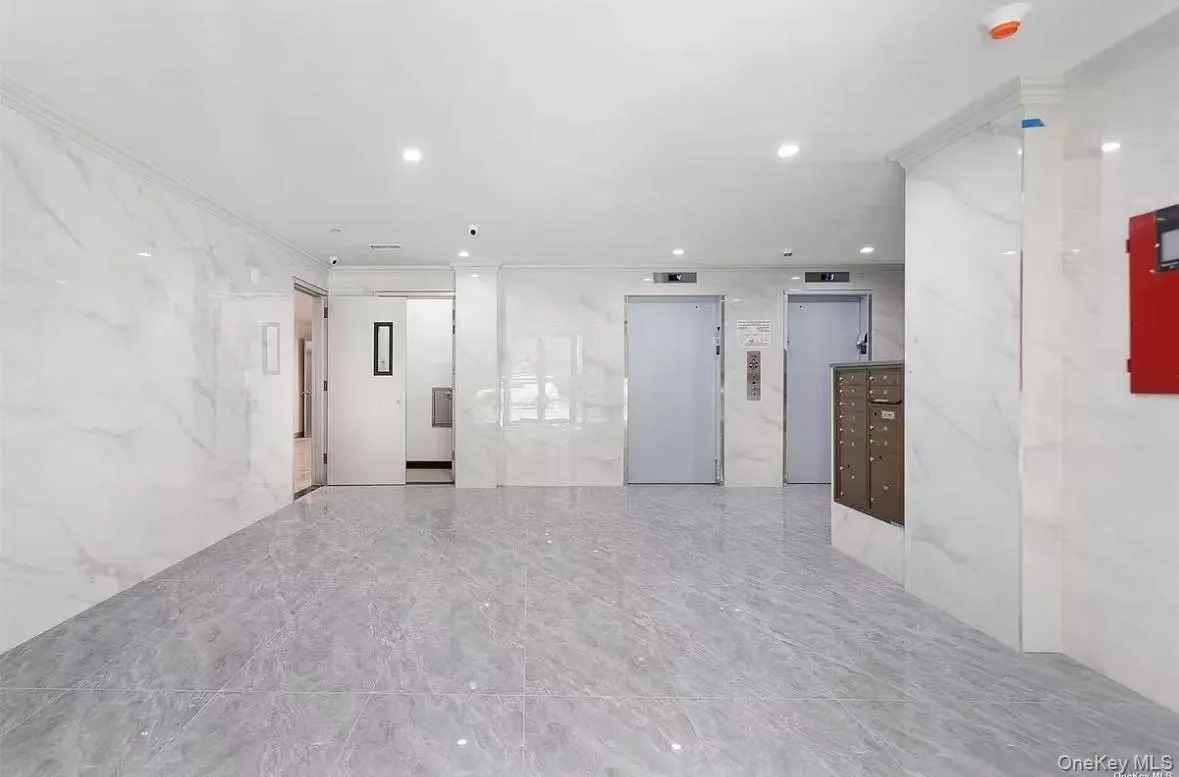 65-18 Austin Street, New York, NY, 2 Bedrooms Bedrooms, 4 Rooms Rooms,2 BathroomsBathrooms,Residential Sale,For Rent,Austin,0,841237 65-18 Austin Street, New York, NY, 2 Bedrooms Bedrooms, 4 Rooms Rooms,2 BathroomsBathrooms,Residential Sale,For Rent,Austin,0,841237