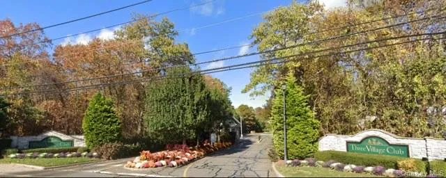 23 Varsity Boulevard, Brookhaven, NY, 4 Bedrooms Bedrooms, 12 Rooms Rooms,2 BathroomsBathrooms,Residential,For Rent,Varsity,0,842982 23 Varsity Boulevard, Brookhaven, NY, 4 Bedrooms Bedrooms, 12 Rooms Rooms,2 BathroomsBathrooms,Residential,For Rent,Varsity,0,842982