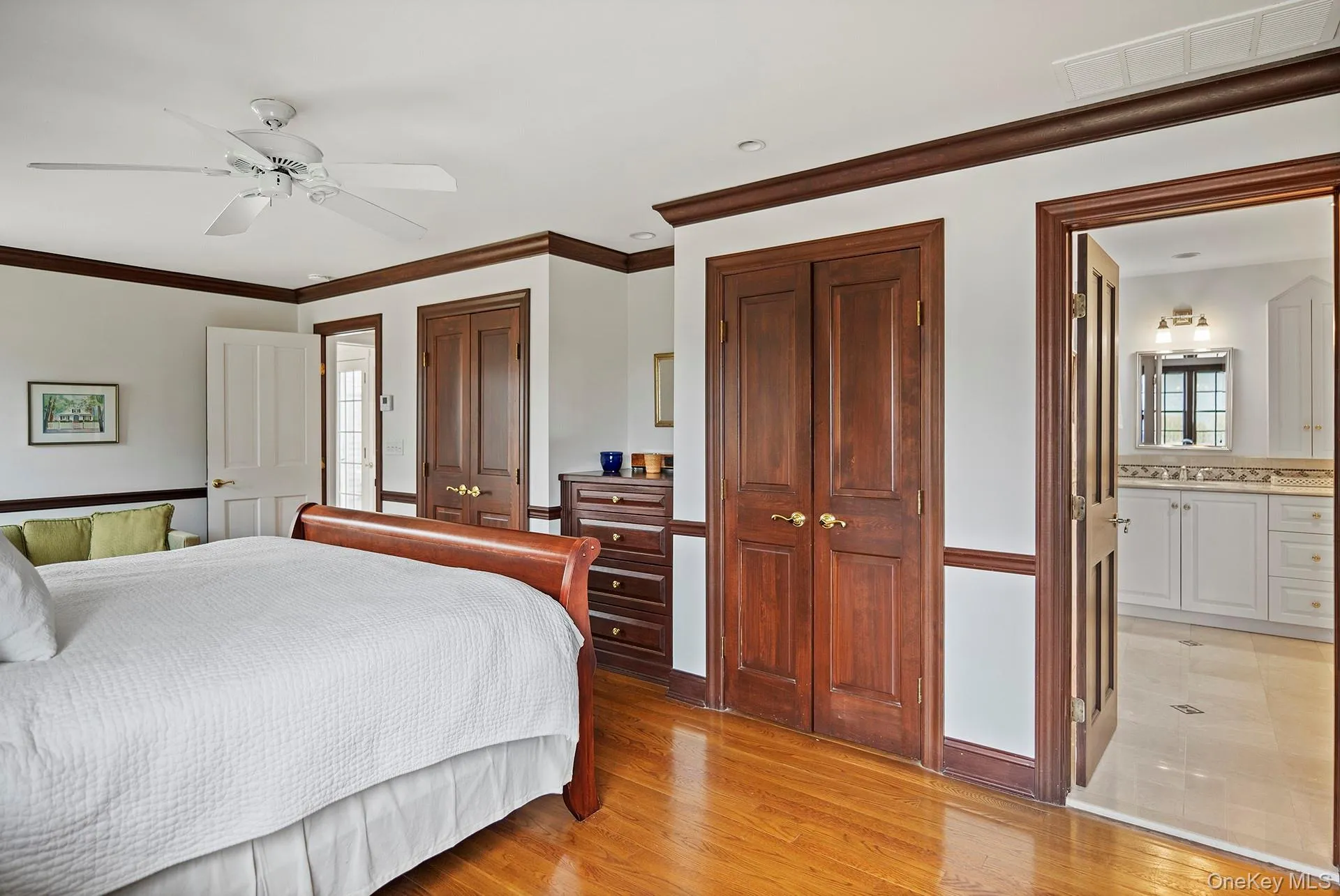 Primary en suite Bedroom Primary en suite Bedroom