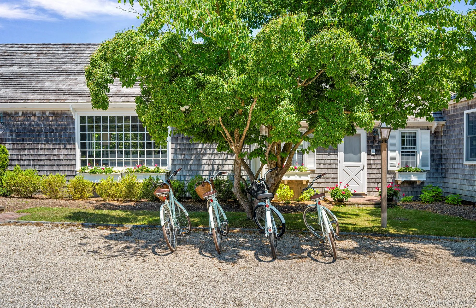 19 Quaquanantuck Lane, Southampton, NY, 5 Bedrooms Bedrooms, 10 Rooms Rooms,4 BathroomsBathrooms,Residential,For Rent,Quaquanantuck,0,843144 19 Quaquanantuck Lane, Southampton, NY, 5 Bedrooms Bedrooms, 10 Rooms Rooms,4 BathroomsBathrooms,Residential,For Rent,Quaquanantuck,0,843144