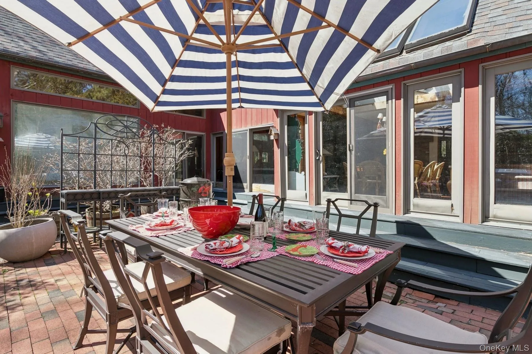 Outdoor Dining 1 Outdoor Dining 1