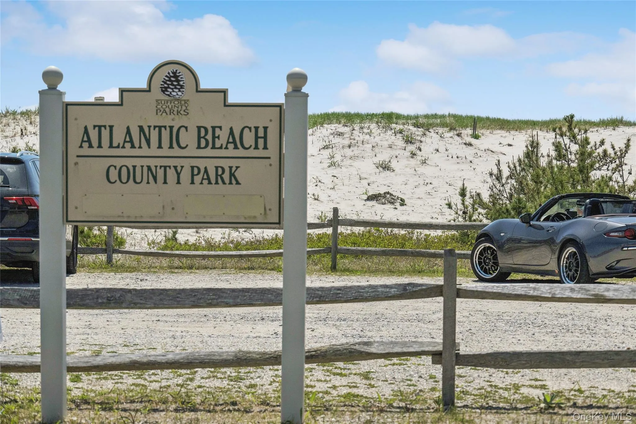 Exterior details featuring fence Exterior details featuring fence