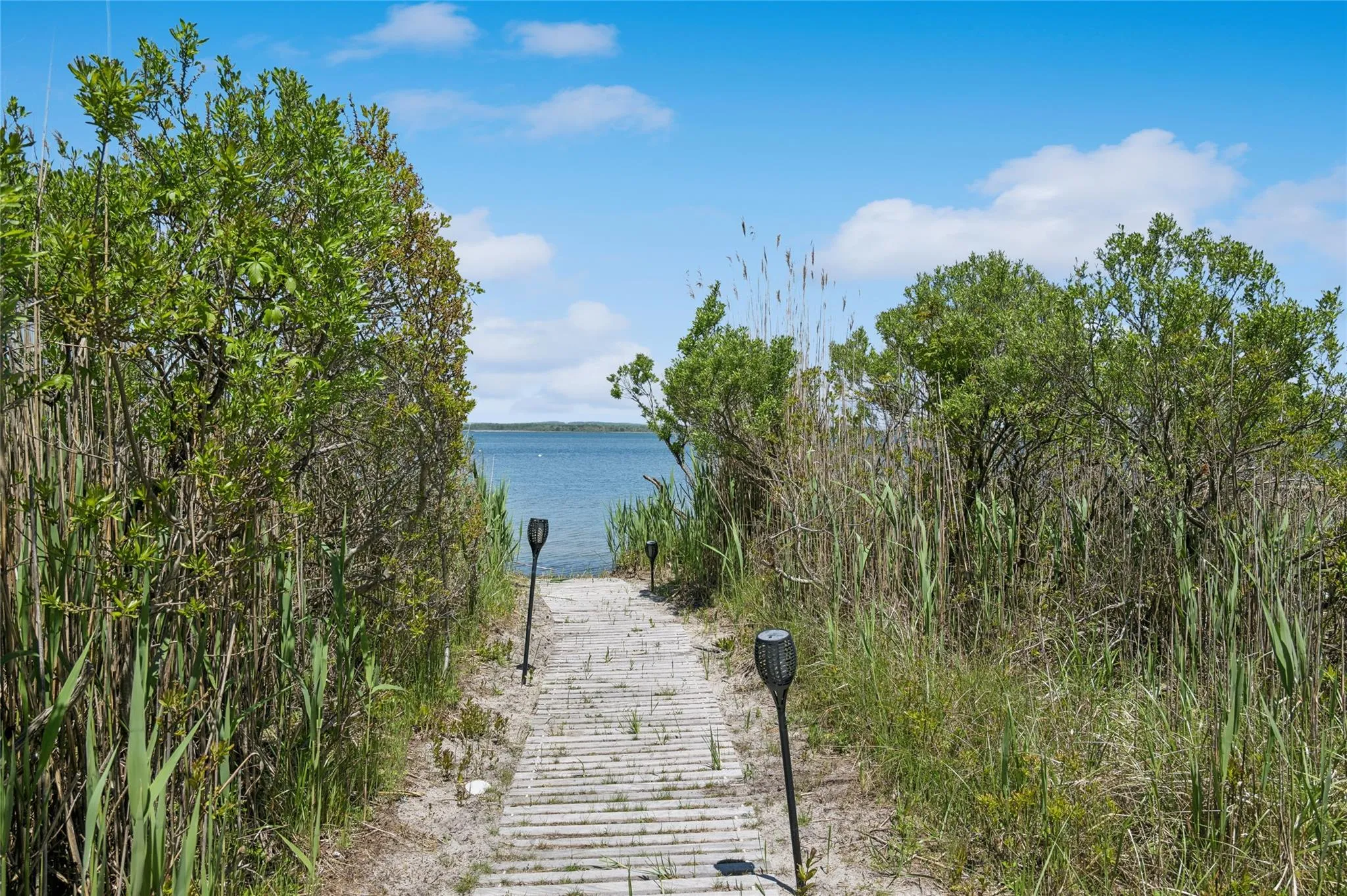 Water view/access Water view/access