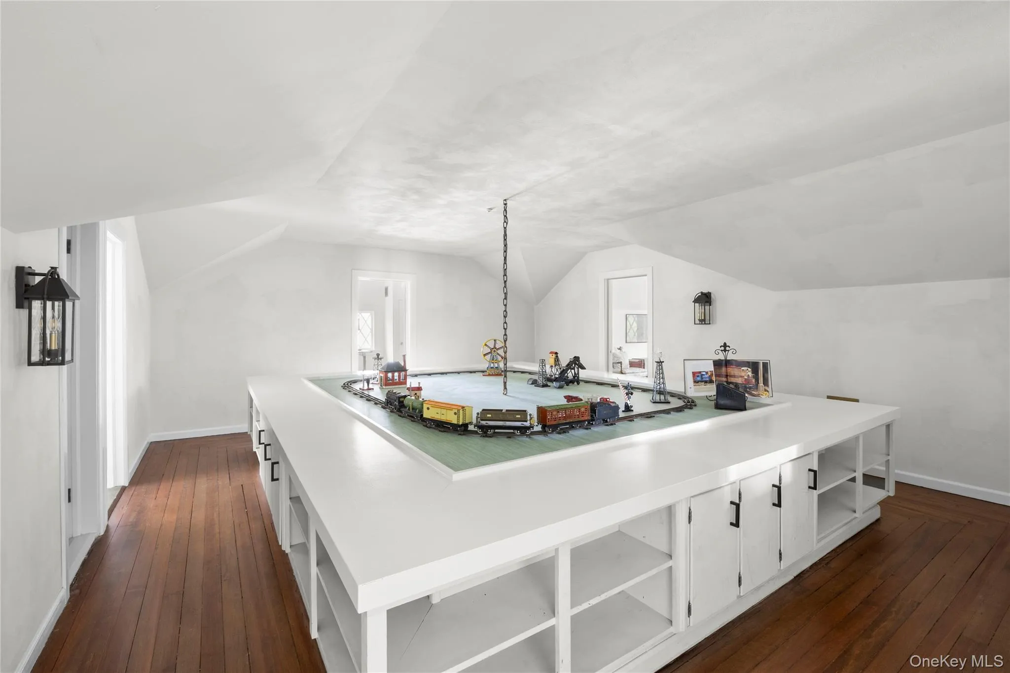 10 Pine Path, Brookhaven, NY, 8 Bedrooms Bedrooms, 26 Rooms Rooms,4 BathroomsBathrooms,Residential,For Rent,Pine,0,843812 10 Pine Path, Brookhaven, NY, 8 Bedrooms Bedrooms, 26 Rooms Rooms,4 BathroomsBathrooms,Residential,For Rent,Pine,0,843812