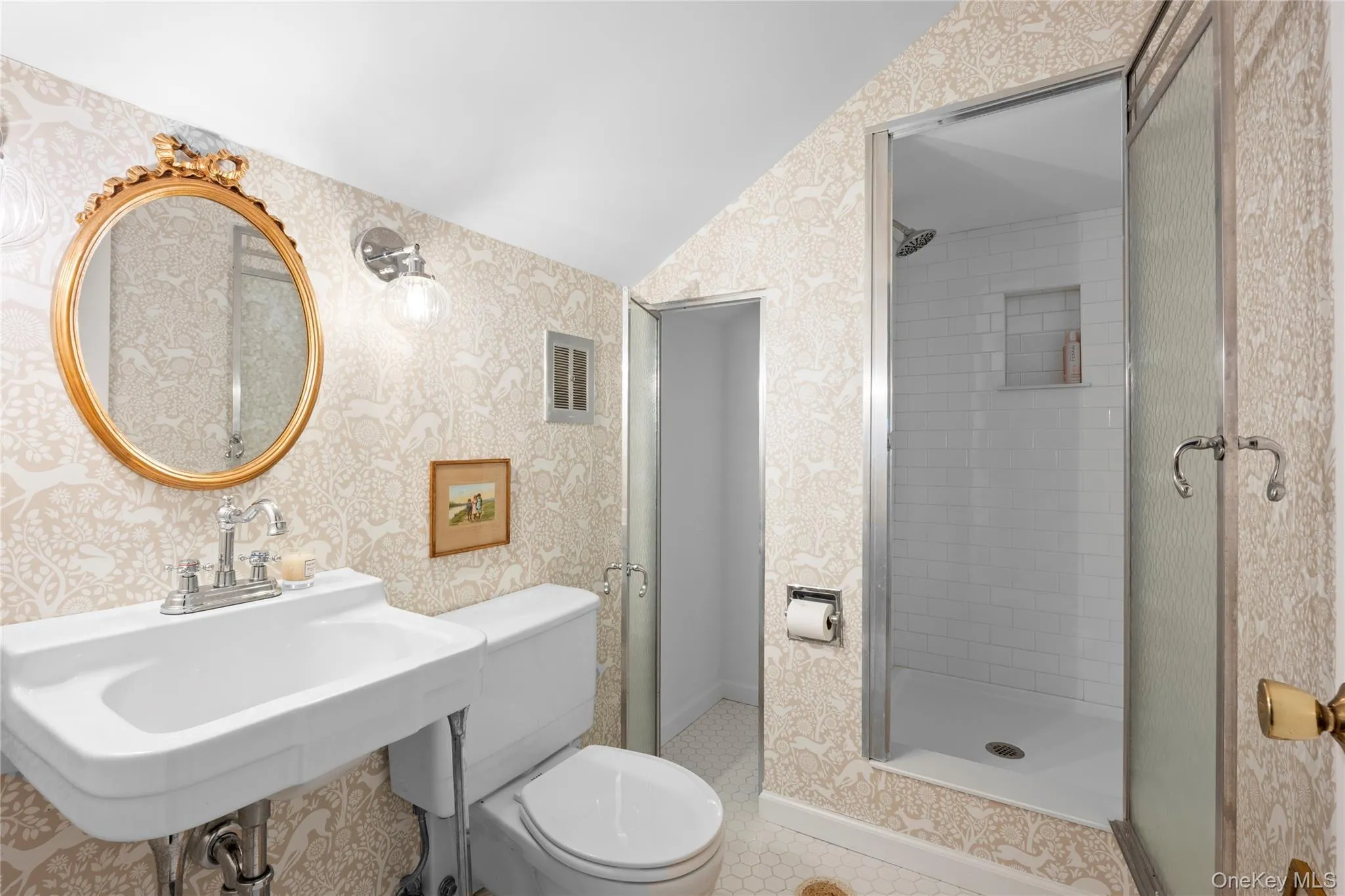 10 Pine Path, Brookhaven, NY, 8 Bedrooms Bedrooms, 26 Rooms Rooms,4 BathroomsBathrooms,Residential,For Rent,Pine,0,843812 10 Pine Path, Brookhaven, NY, 8 Bedrooms Bedrooms, 26 Rooms Rooms,4 BathroomsBathrooms,Residential,For Rent,Pine,0,843812