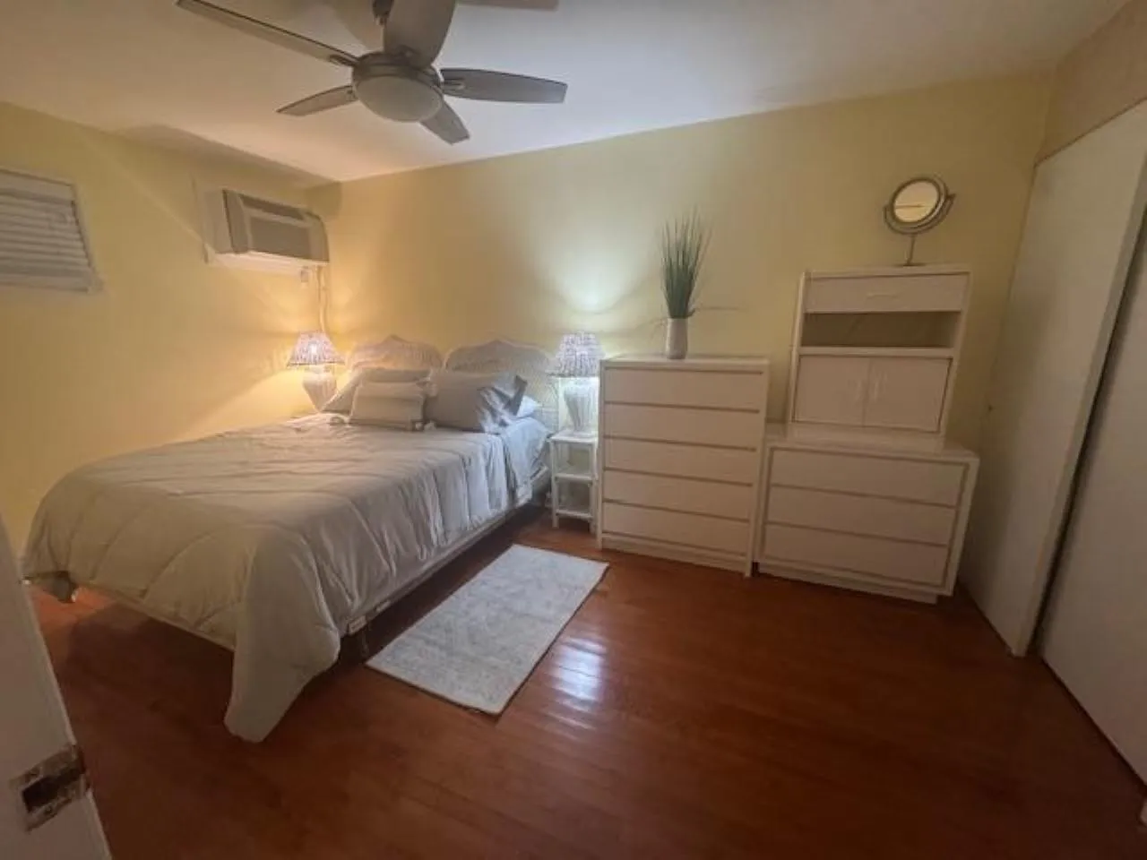 539 Dune, Southampton, NY, 1 Bedroom Bedrooms, 3 Rooms Rooms,1 BathroomBathrooms,Residential Lease,Idx,Dune,844434 539 Dune, Southampton, NY, 1 Bedroom Bedrooms, 3 Rooms Rooms,1 BathroomBathrooms,Residential Lease,Idx,Dune,844434