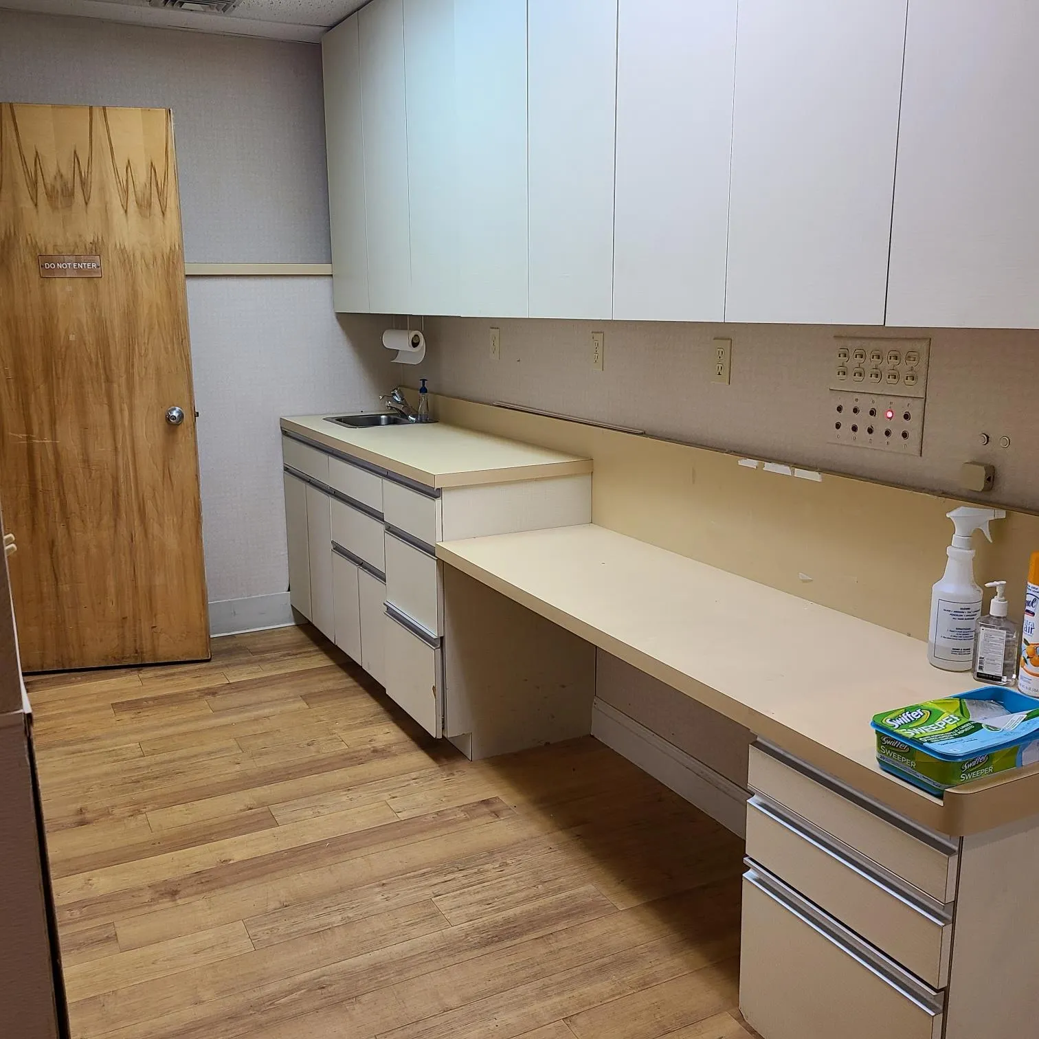 Nurses' Station Nurses' Station