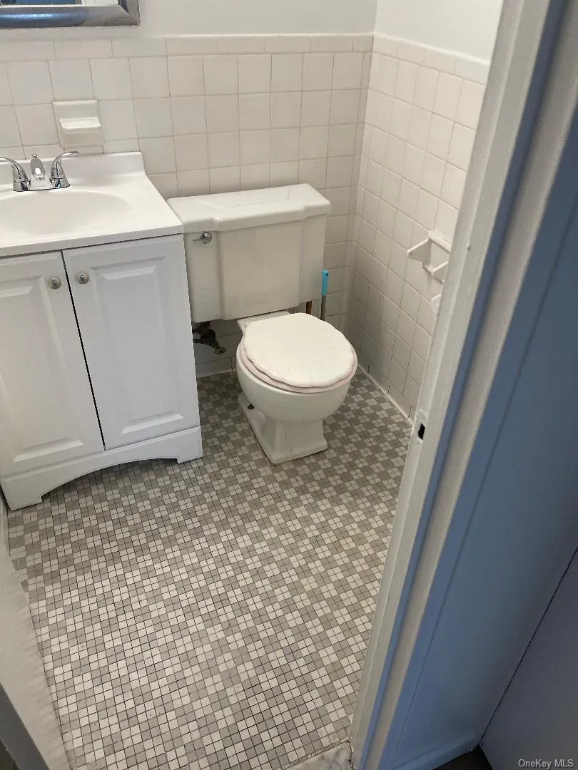 89-15 Parsons Boulevard, New York, NY, 3 Rooms Rooms,1 BathroomBathrooms,Residential,For Rent,Parsons,0,845550 89-15 Parsons Boulevard, New York, NY, 3 Rooms Rooms,1 BathroomBathrooms,Residential,For Rent,Parsons,0,845550