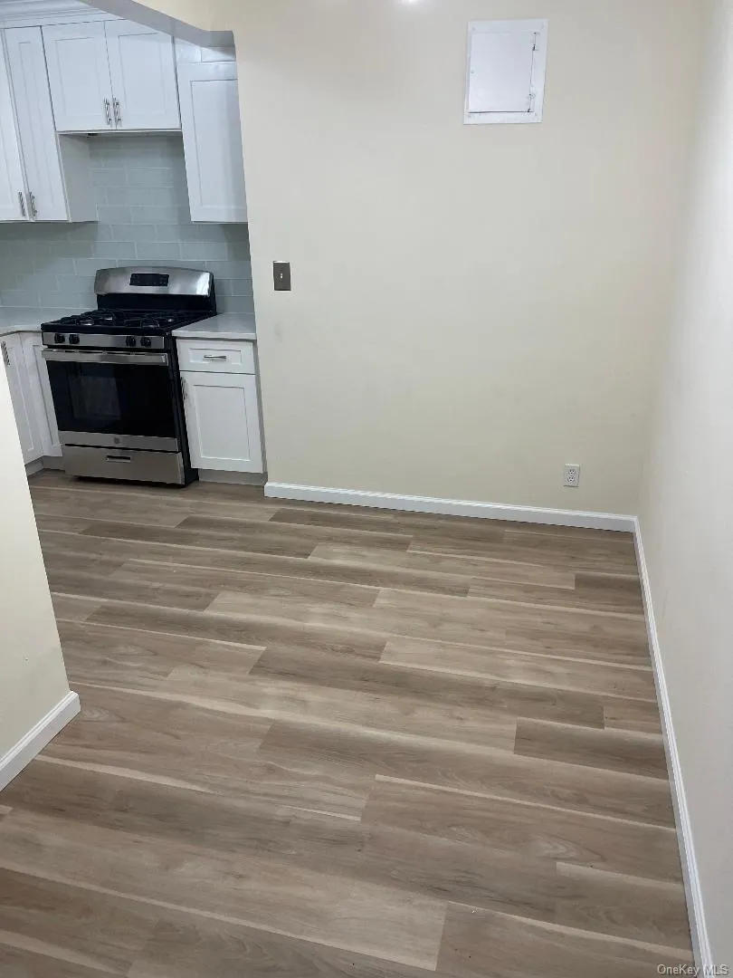 89-15 Parsons Boulevard, New York, NY, 3 Rooms Rooms,1 BathroomBathrooms,Residential,For Rent,Parsons,0,845550 89-15 Parsons Boulevard, New York, NY, 3 Rooms Rooms,1 BathroomBathrooms,Residential,For Rent,Parsons,0,845550